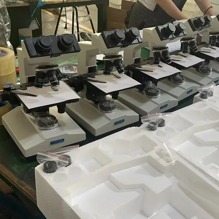 Medical Lab Observer - XSZ-107BN 40倍～1600倍拡大生物双眼顕微鏡（研究室、医療教育、臨床観察用）